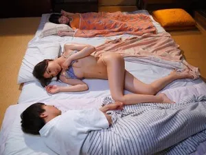 Ktv tìm kiếm sự phấn khích, người đàn ông khéo léo táo bạo xuất tinh không cần bao cao su