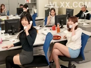Sex vn hot girl thủ dâm bằng sextoy size châu Âu